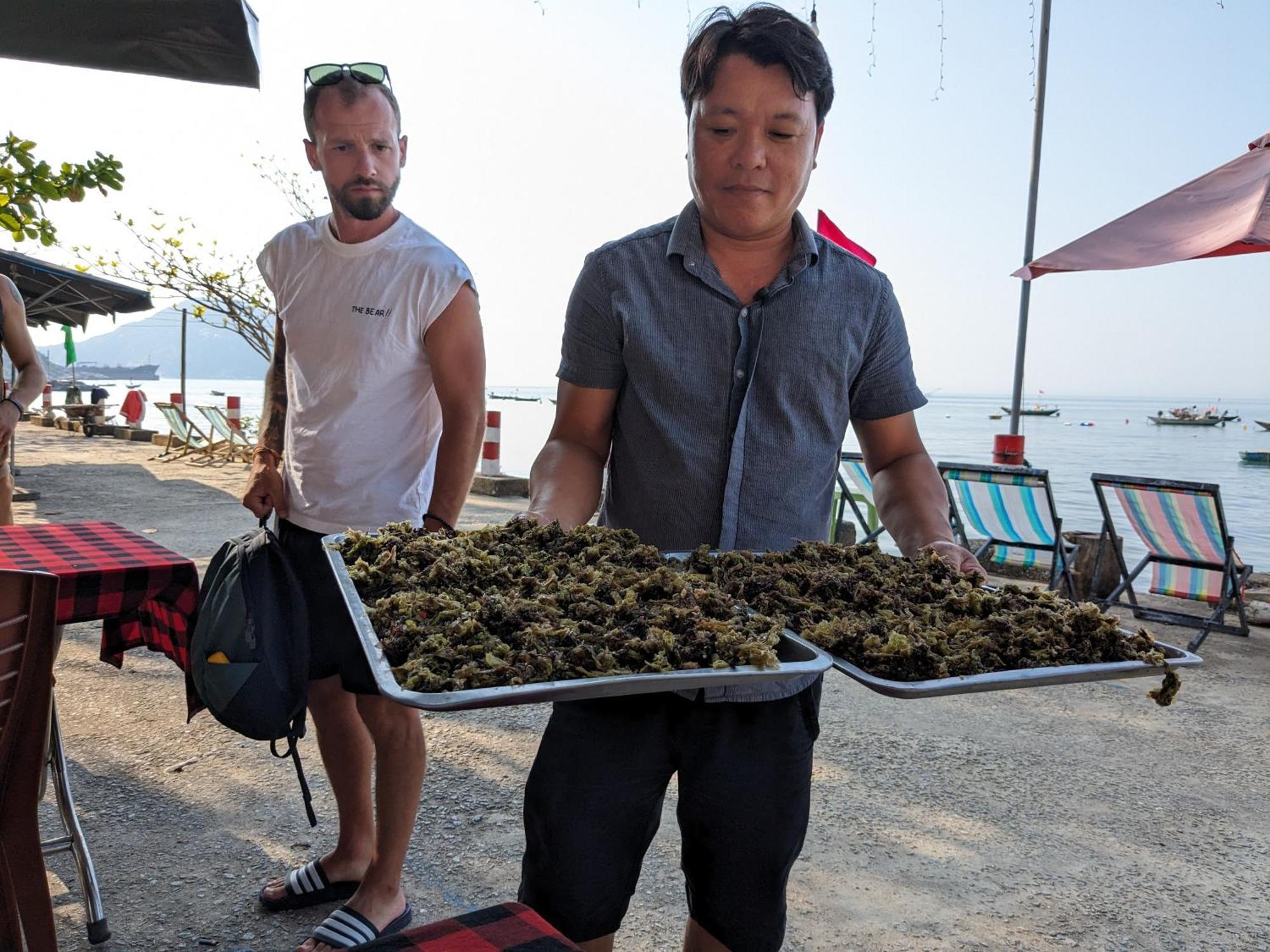 Ngo Khanh Homestay Tân Hiệ Esterno foto