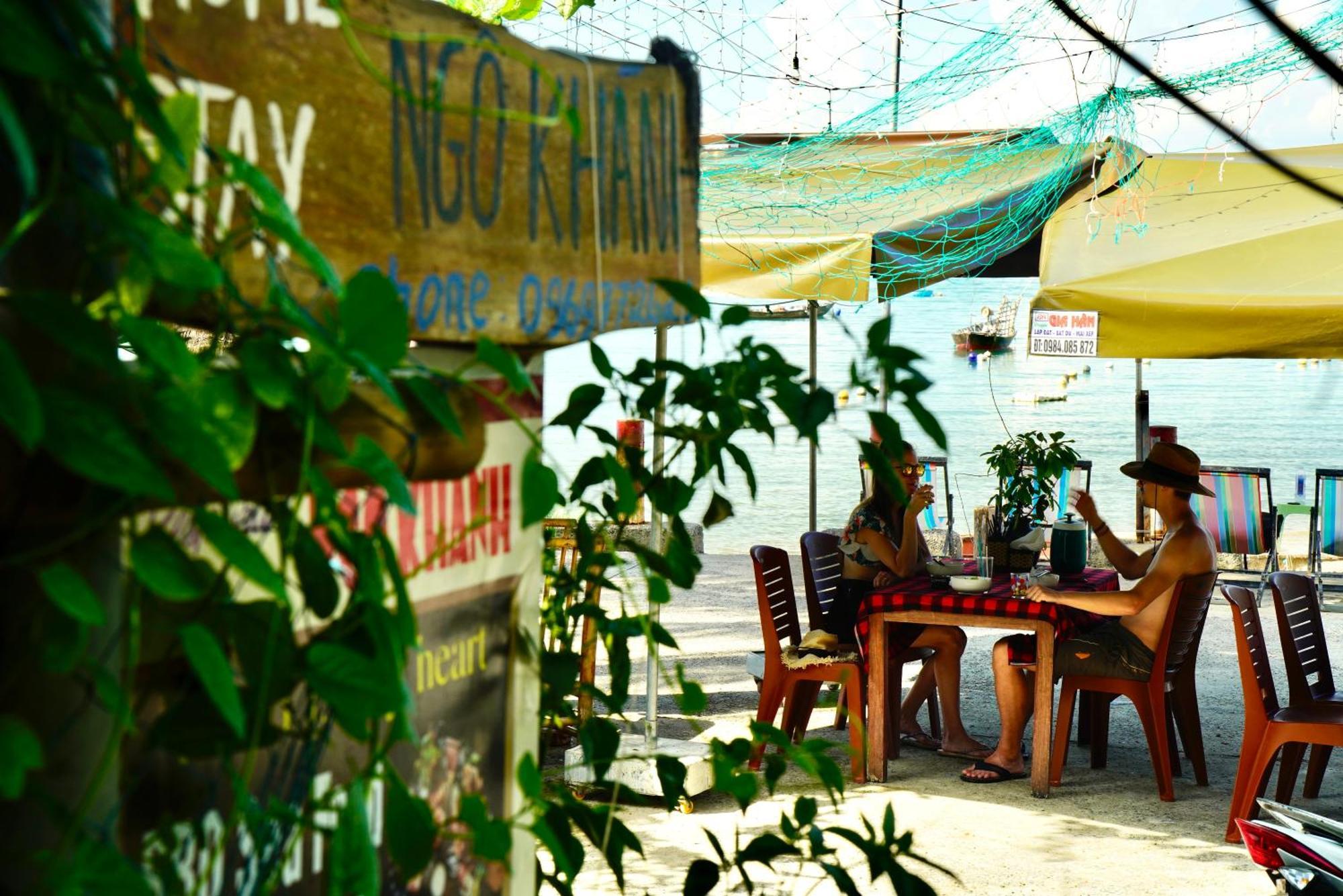 Ngo Khanh Homestay Tân Hiệ Esterno foto