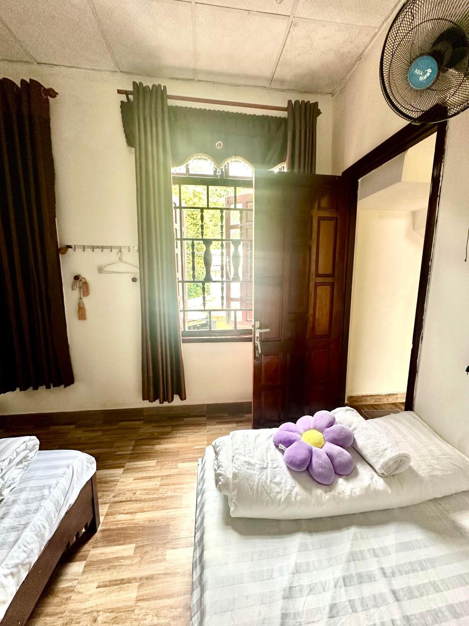 Ngo Khanh Homestay Tân Hiệ Esterno foto