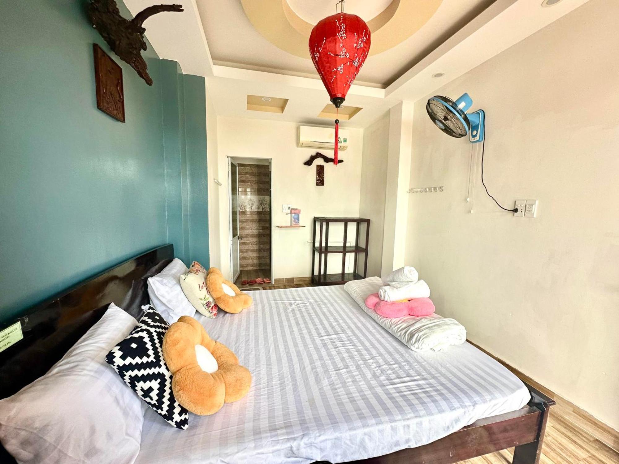 Ngo Khanh Homestay Tân Hiệ Esterno foto
