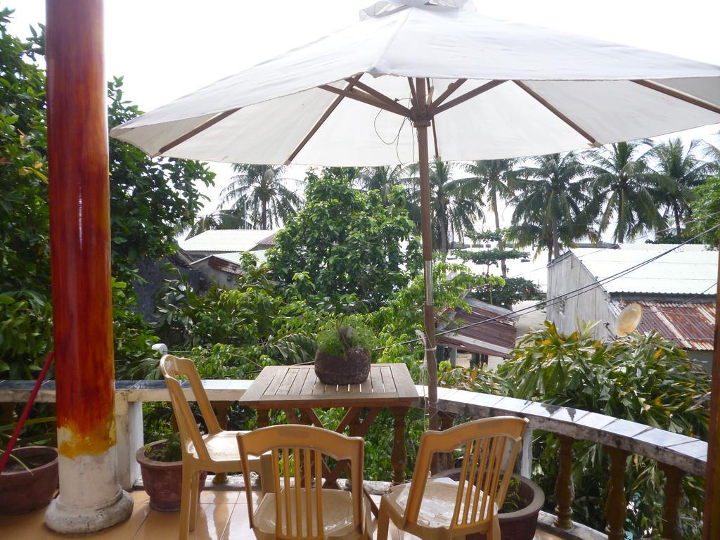 Ngo Khanh Homestay Tân Hiệ Esterno foto