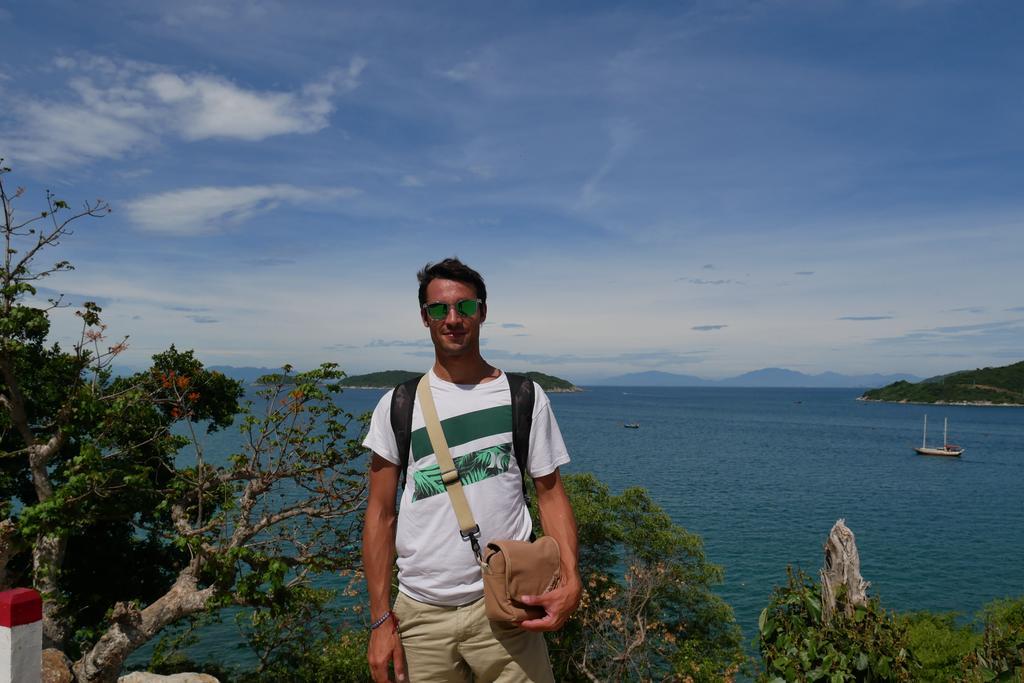Ngo Khanh Homestay Tân Hiệ Esterno foto