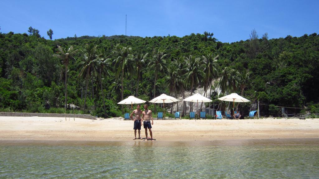 Ngo Khanh Homestay Tân Hiệ Esterno foto