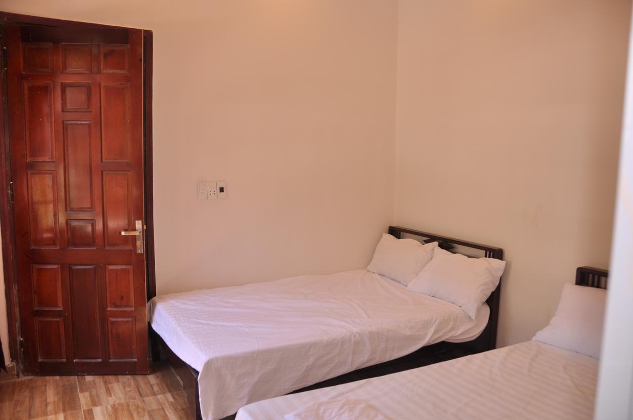 Ngo Khanh Homestay Tân Hiệ Esterno foto