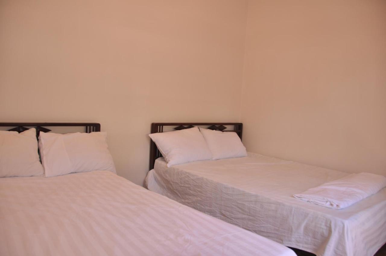 Ngo Khanh Homestay Tân Hiệ Esterno foto