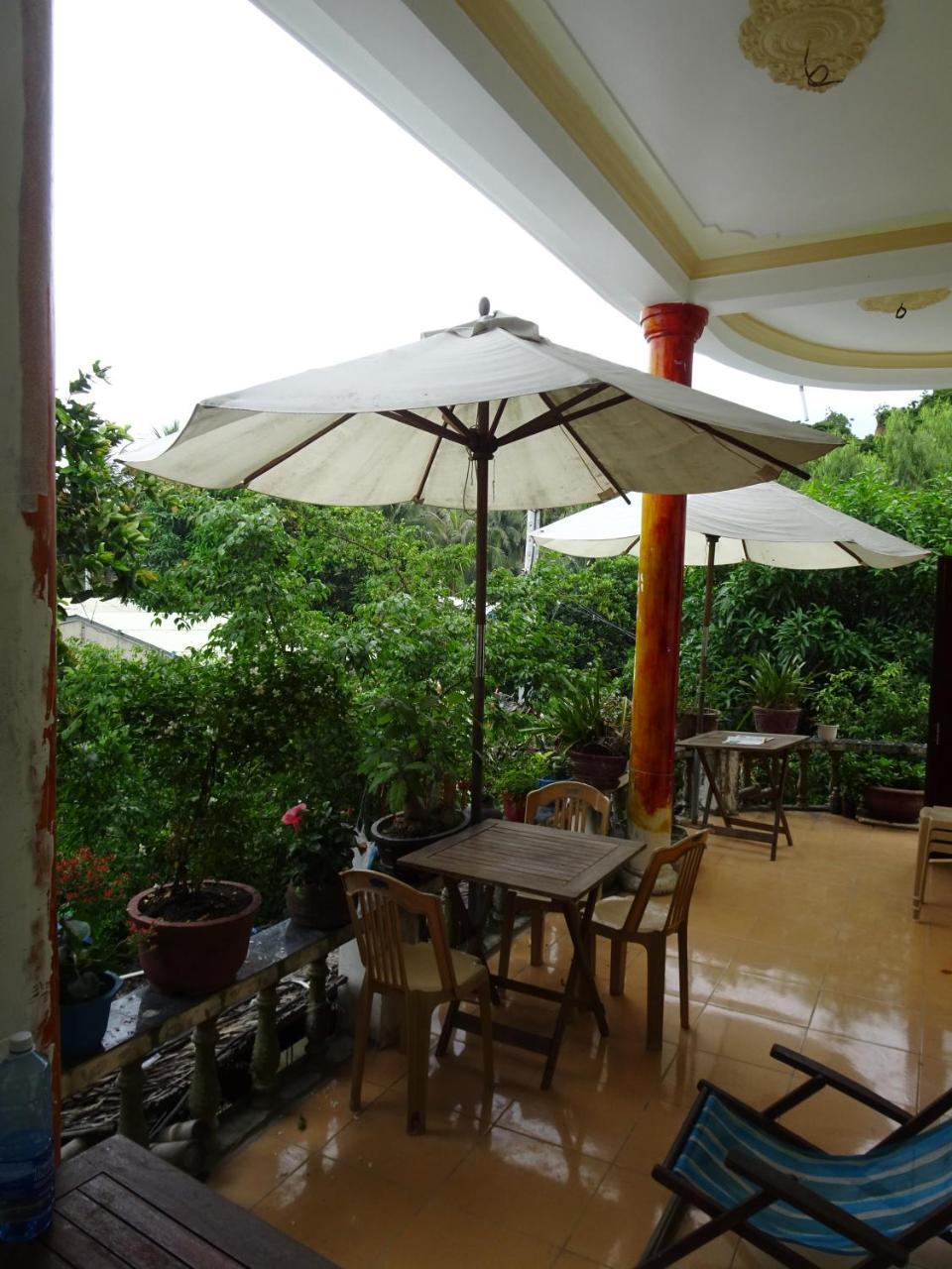Ngo Khanh Homestay Tân Hiệ Esterno foto